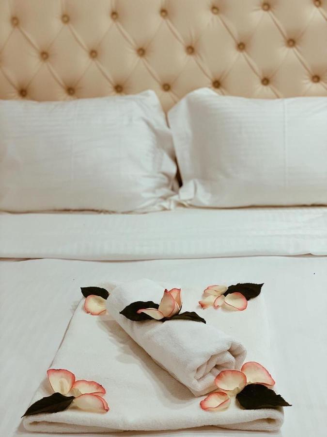 It Hotel Tumanyan Street เยเรวาน ภายนอก รูปภาพ